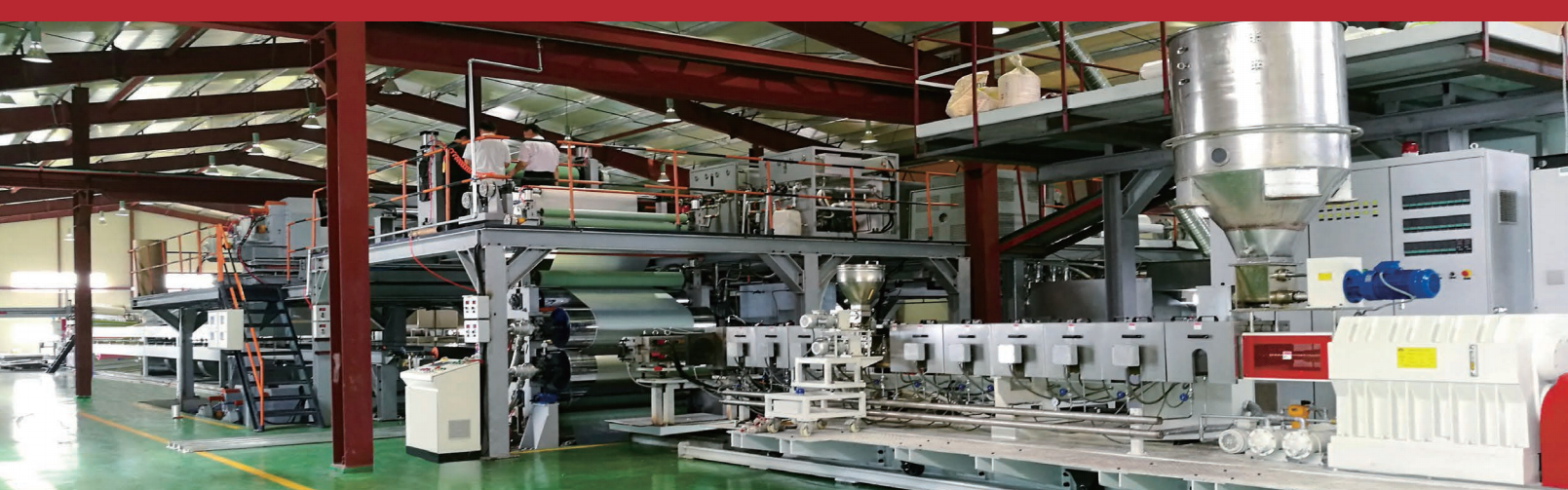 Ligne de production de panneaux composites métalliques pour carrosserie de remorque de camion (MCP)